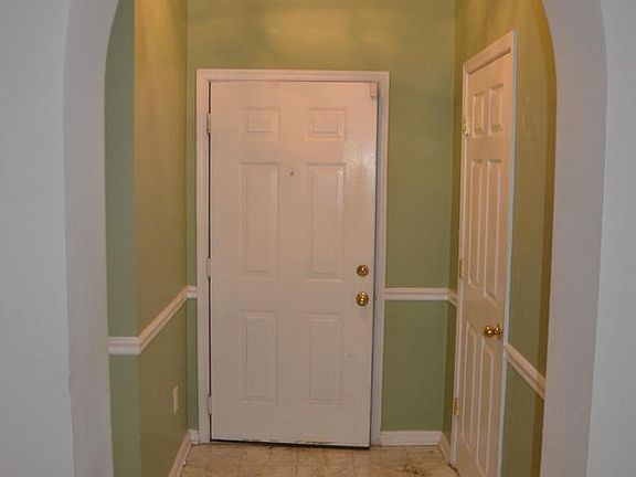 3rd image of 46604 Ellicott Sq Unit 101