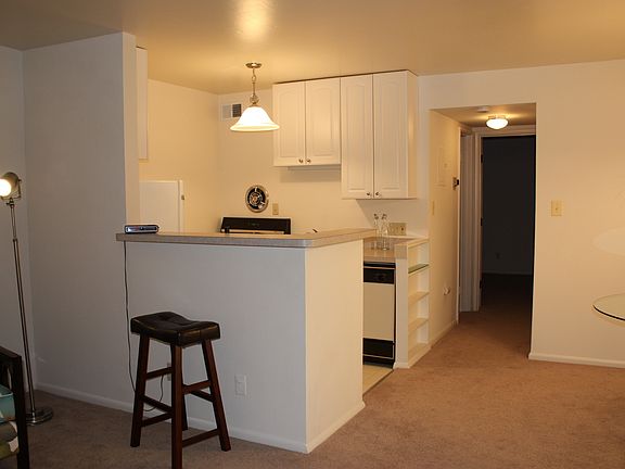 5th image of 4341 Americana Dr #4341F