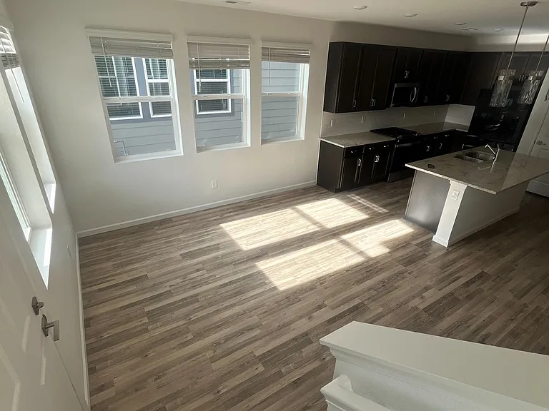 1914 Rosen Dr — Photo 4