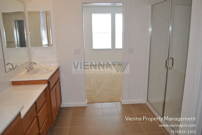 101 Chesapeake Ct — Photo 18