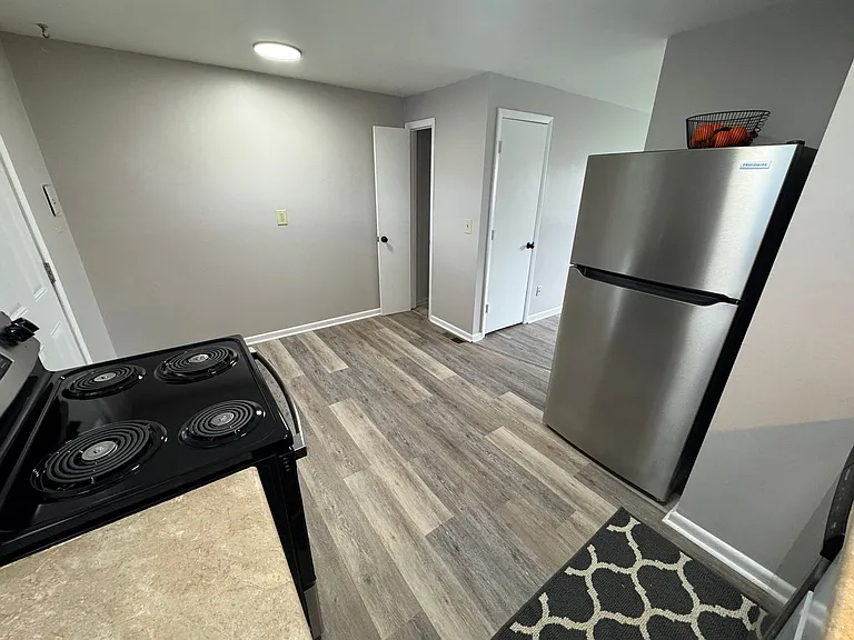 4944-4958 Arbor Village Drive — Photo 15