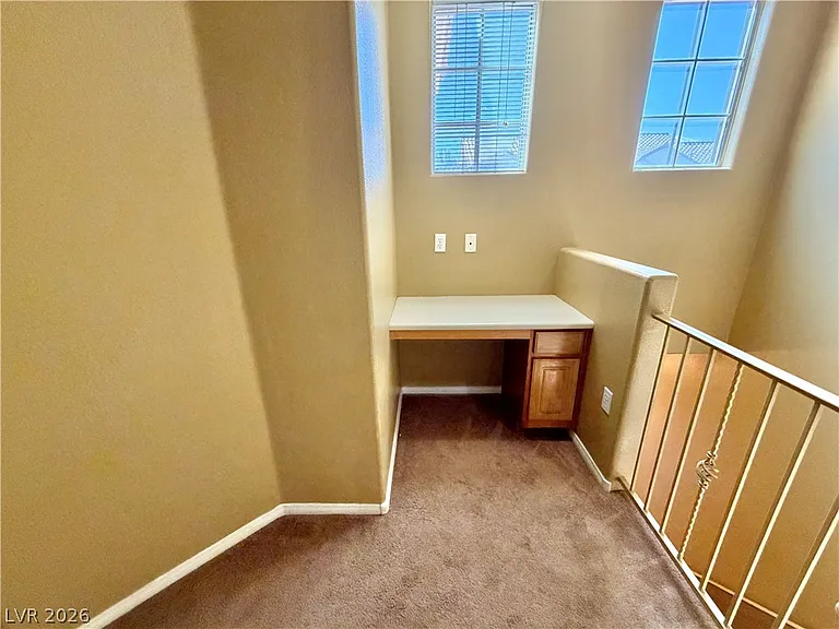 8555 W Russell Rd #2021 — Photo 3