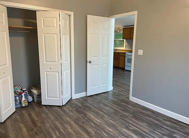 1420 Eberhart Ave — Photo 10