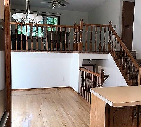 4th image of 1818 124th Ln NE
