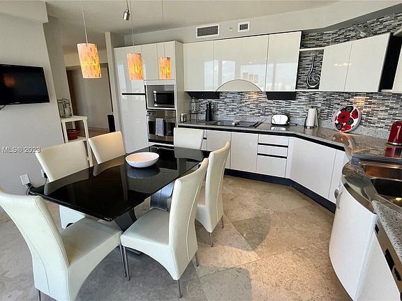 5th image of 17555 Collins Ave Ph 4
