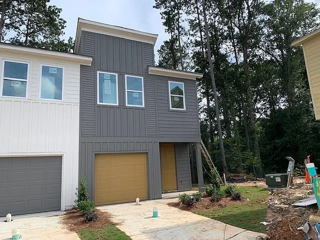3 bed, 2.5 bath, 1500 sqft, $2,800 — Photo 1