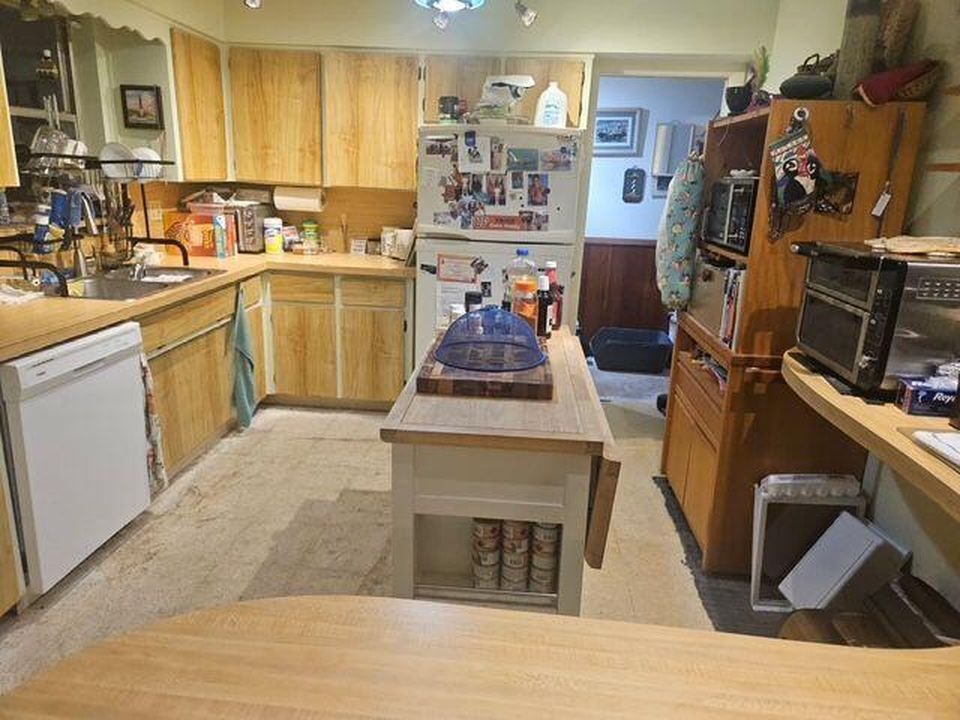 460 SW 18TH Court SW, photo 5