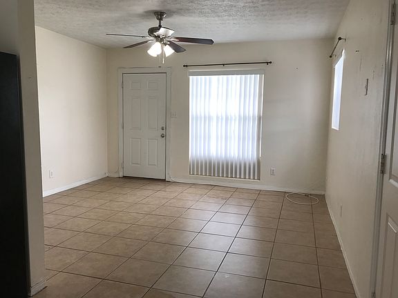 4th image of 415 Westover St