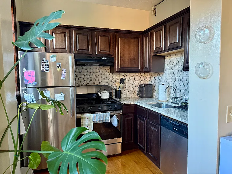 225 Park Dr #34 — Photo 4