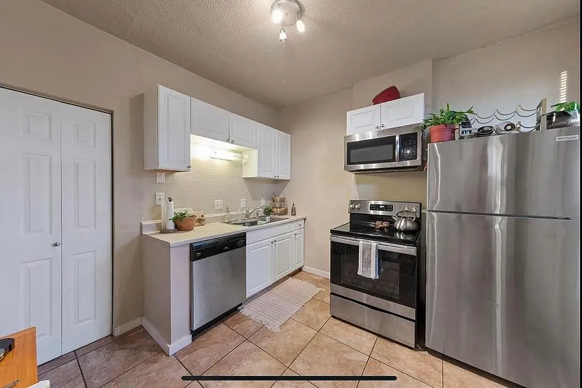 Building Photo - 4066 Shaw Blvd #1E