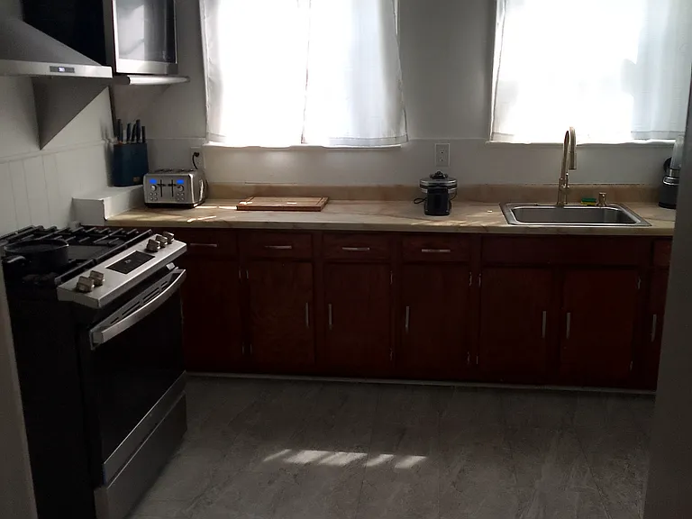 58 N 21st St #2 — Photo 16