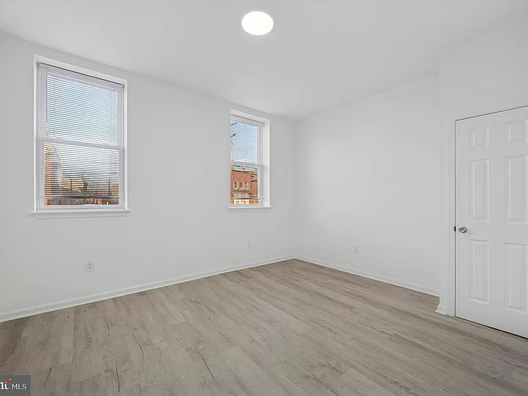 1418 W Erie Ave #4 — Photo 17