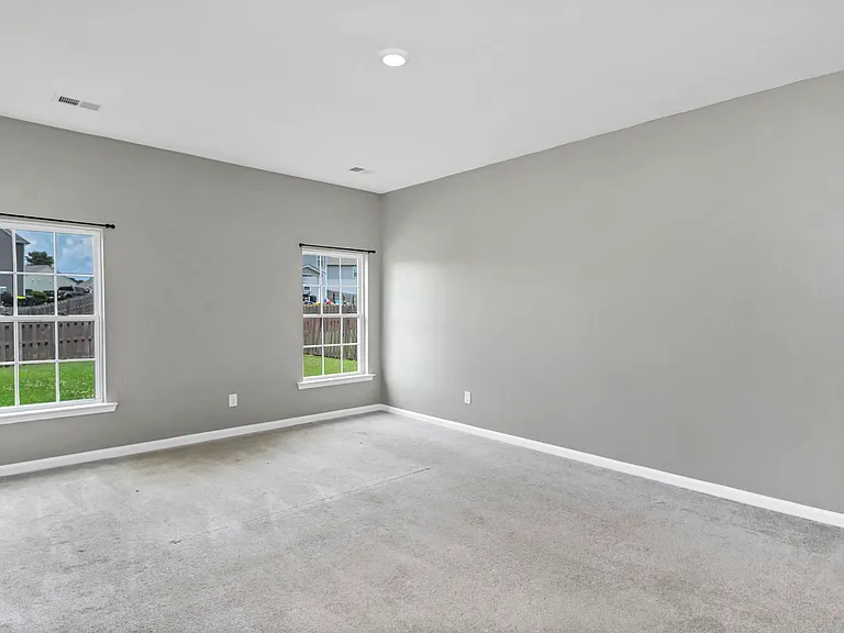 414 Tulip Way — Photo 24