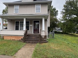 28 30th St NW, Barberton, OH 44203