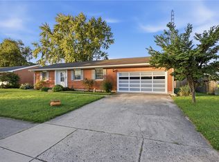 450 Kirk Ln, Troy, OH 45373