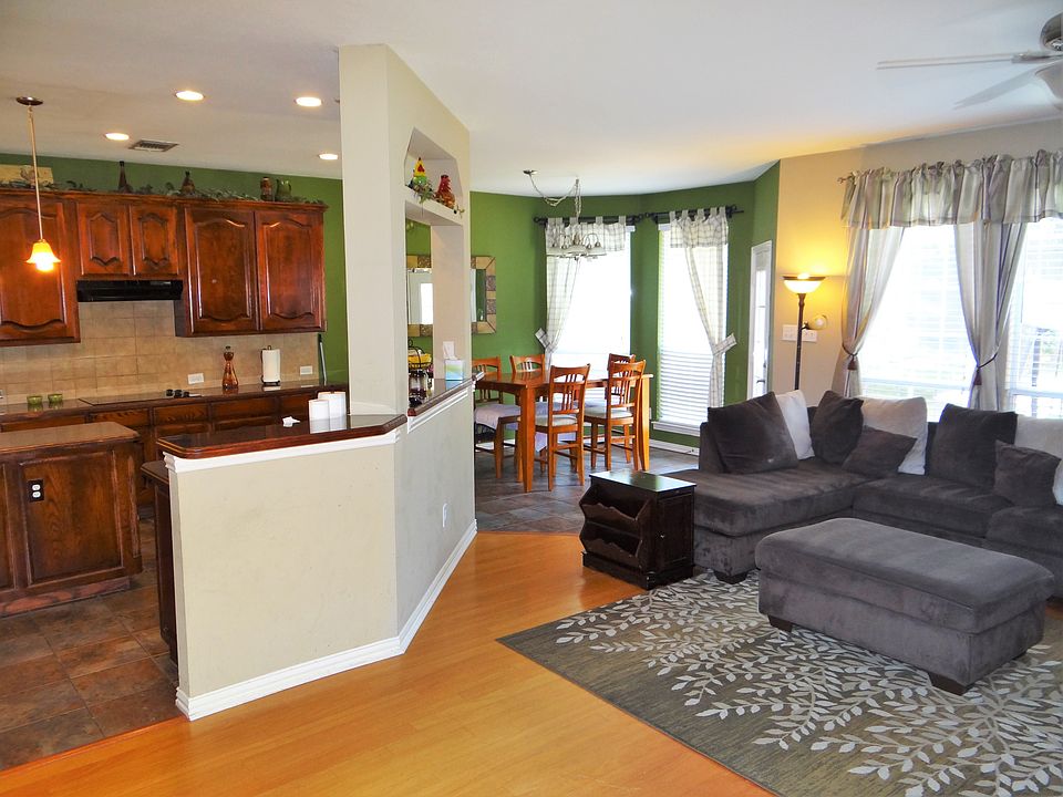 1st image of 123 Green Acres Dr