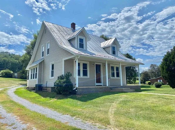 12204 Daphna Rd, Broadway, VA 22815