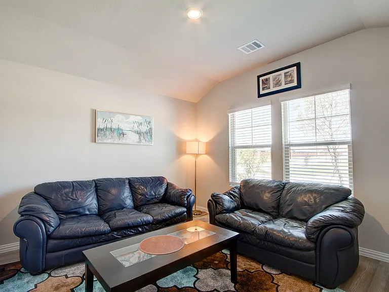 727 Williams Way — Photo 16