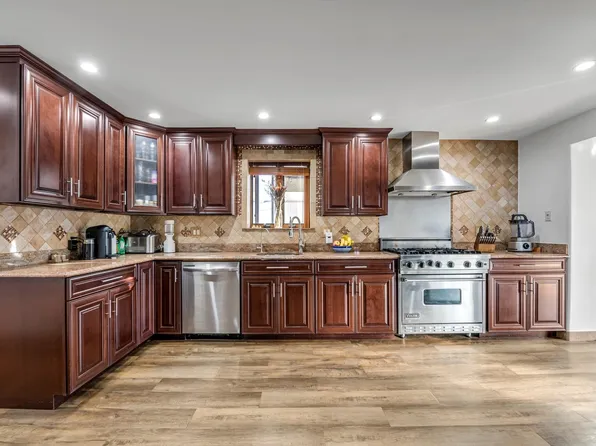 158-36 96th Street image 2 of 20