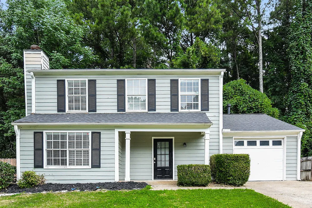 3 bed, 2.5 bath, 1396 sqft, $2,055 — Photo 1