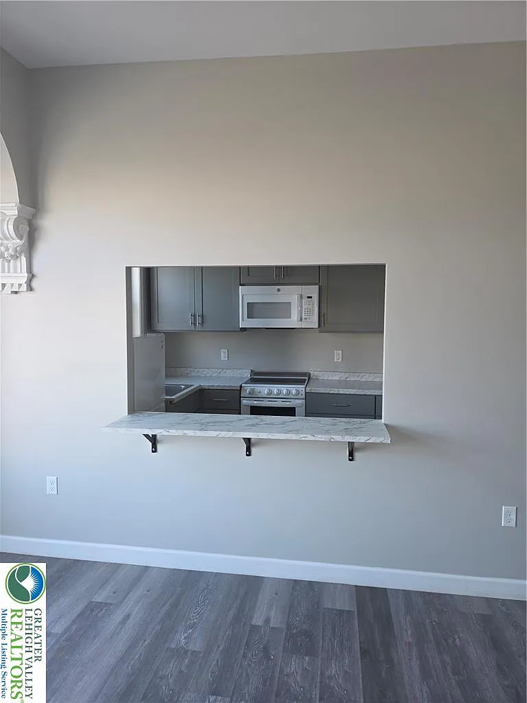 1 bed, 1.0 bath, 600 sqft, $1,500 — Photo 4