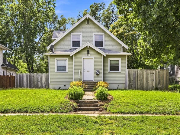 1214 York St, Des Moines, IA 50316