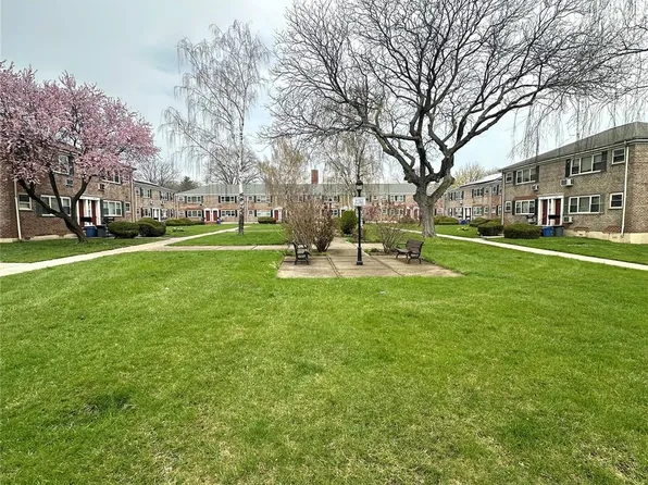150-53 70th Rd #18A, Flushing, NY 11367