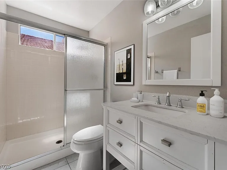 8429 Honeywood Cir — Photo 51