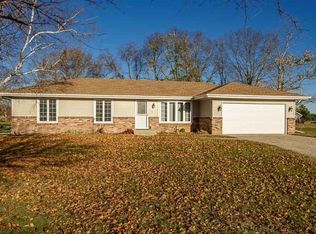 11803 Hayloft Ct, Roscoe, IL 61073