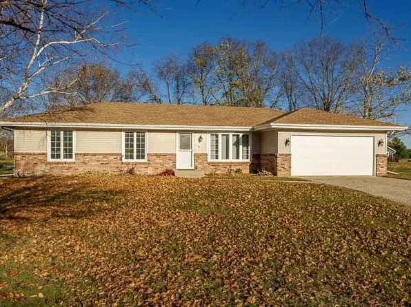 11803 Hayloft Ct, Roscoe, IL 61073