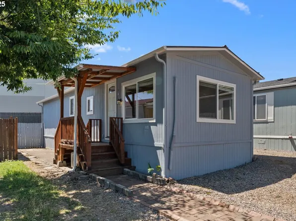 9700 SW Tualatin Rd #20, Tualatin, OR 97062