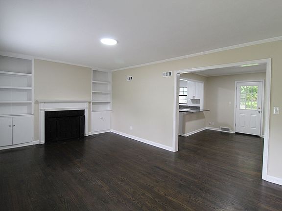 2nd image of 5115 Rosewood Dr