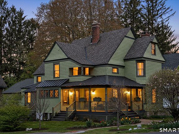 2nd image of 35 Maple Avenue