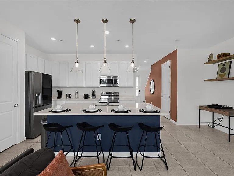Longboat Dr — Photo 13