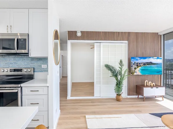 2754 Kuilei St APT 804, Honolulu, HI 96826