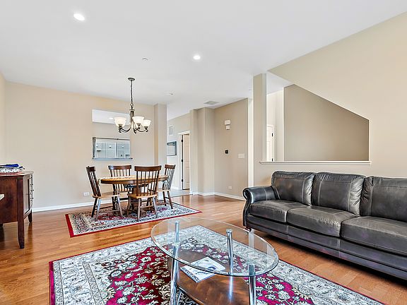 3rd image of 754 Sanborn St #196
