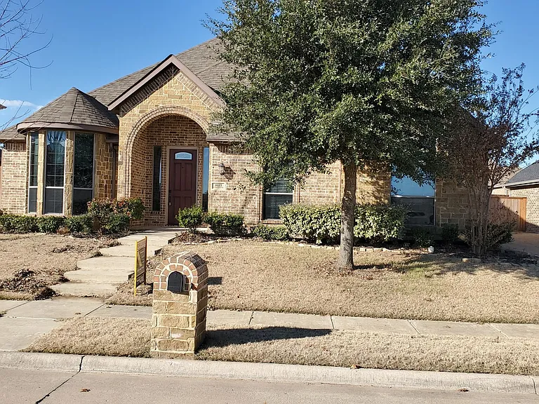 1621 Colonial Dr — Photo 47