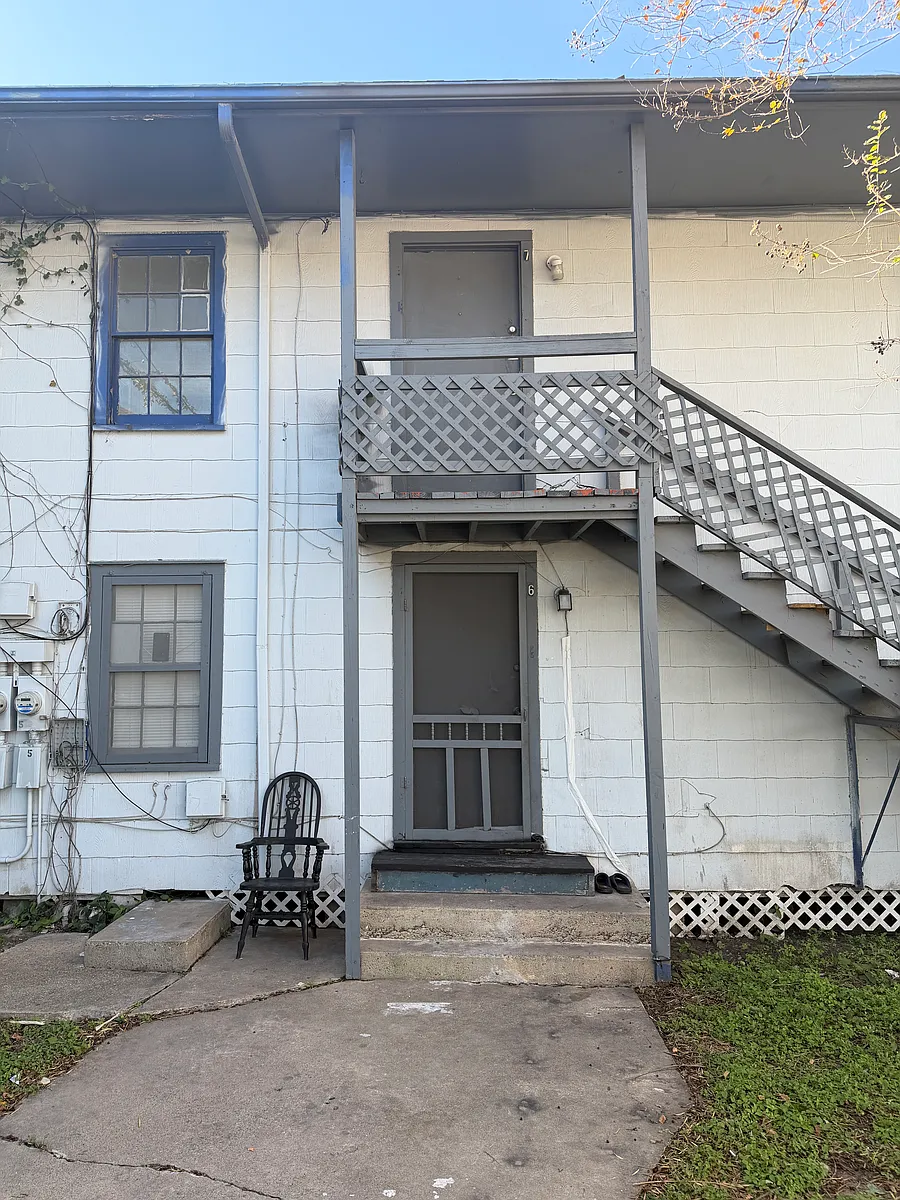 Building Photo - 1717 18th St #7