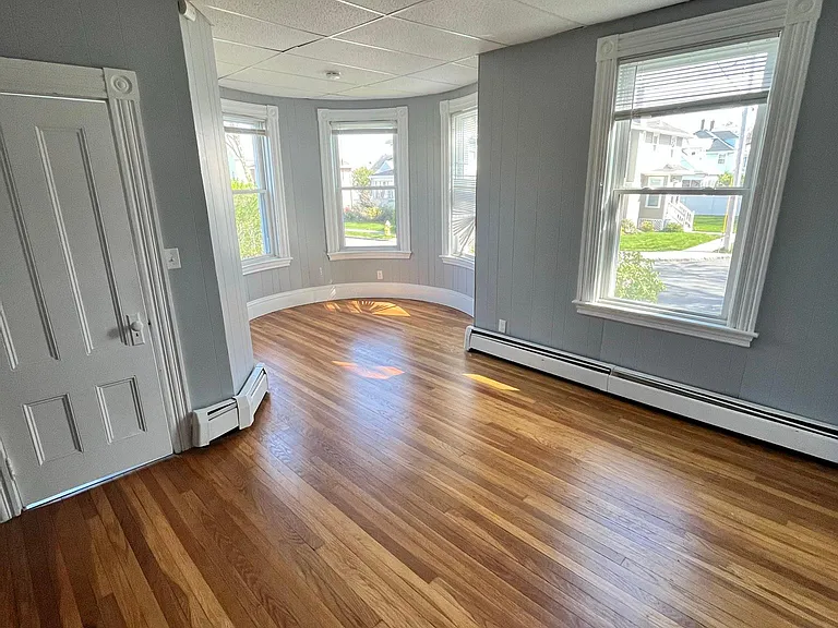 12 Muirhead St #2 — Photo 4