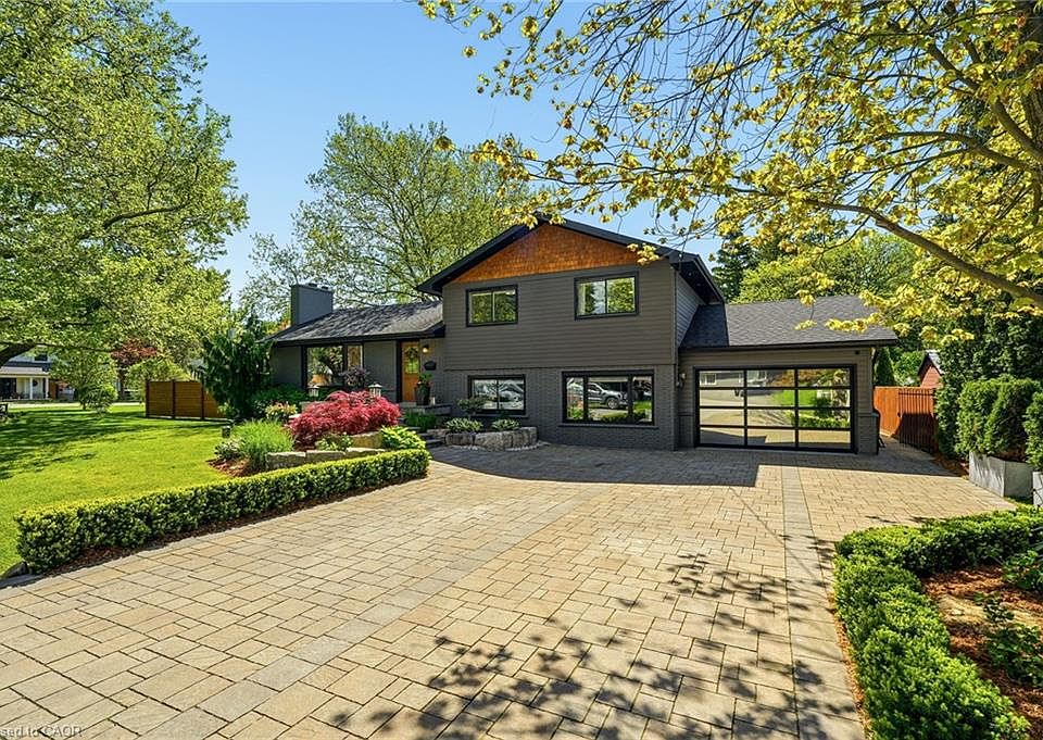 1st image of 600 Deborah Cres