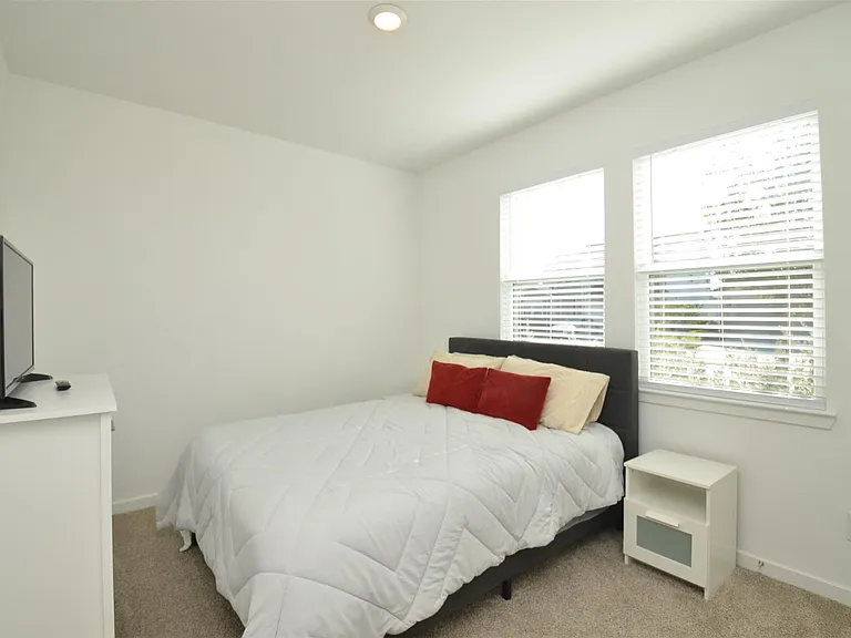 21830 Redwood Bluff Trl — Photo 16