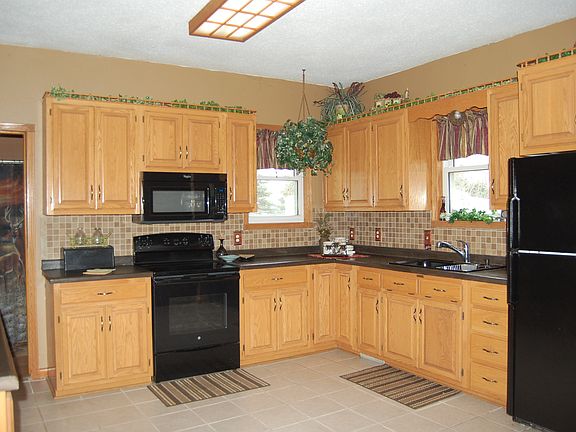 2nd image of 36497 830th St