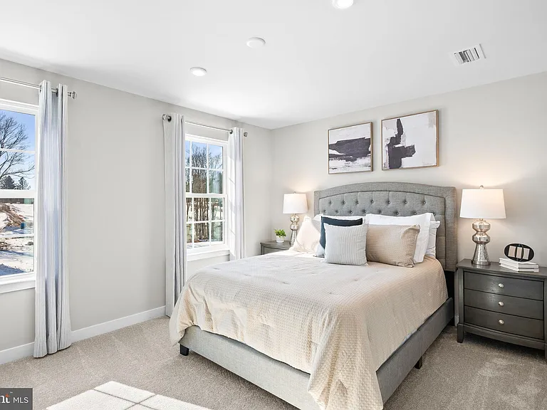141 Dithridge Dr — Photo 14