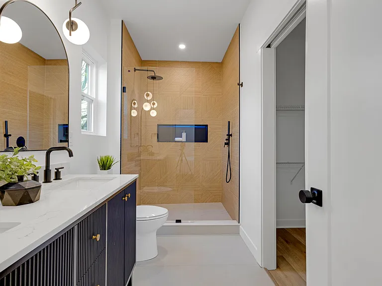 1025 Churchman Ave — Photo 33
