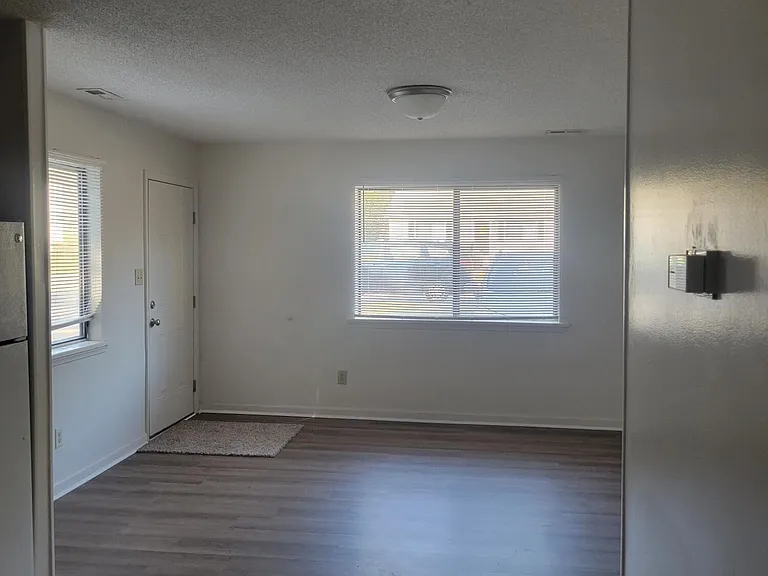 122 Easy St #122 — Photo 3