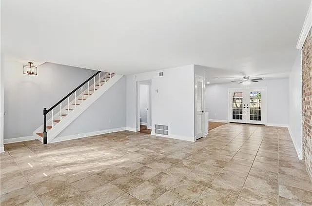 300 Terry Pkwy #C — Photo 4