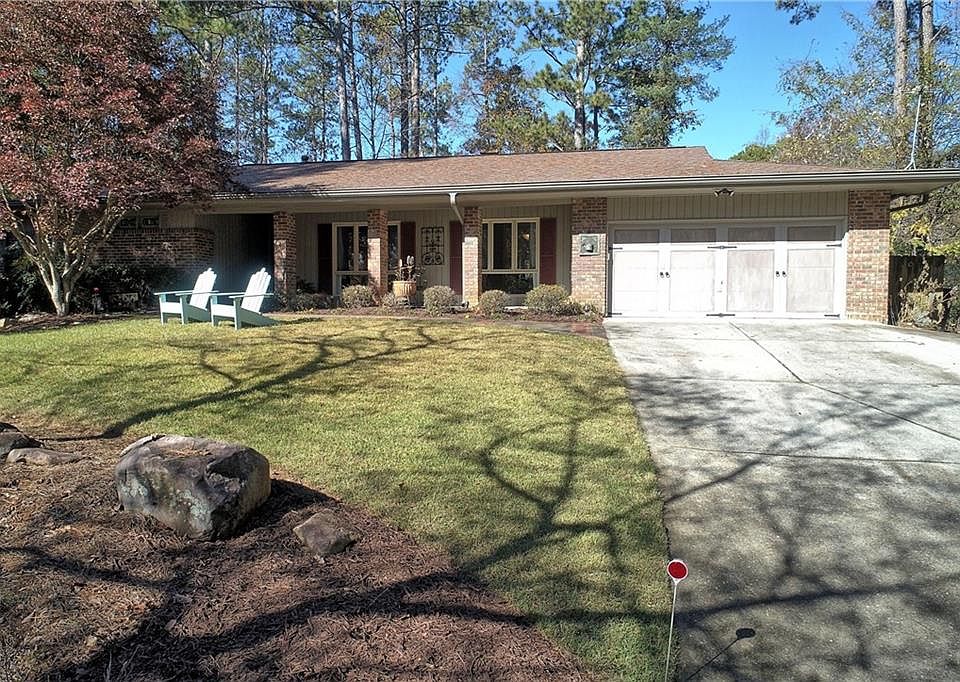 1st image of 300 Cedar Knoll Ct
