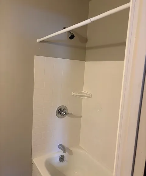 1807 Stonegate Dr #106 — Photo 3