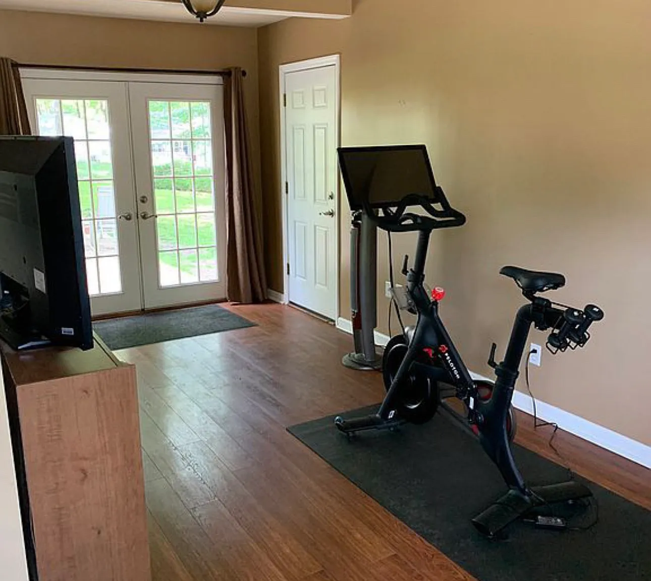 2 bed, 1197 sqft, $1,800 — Photo 1