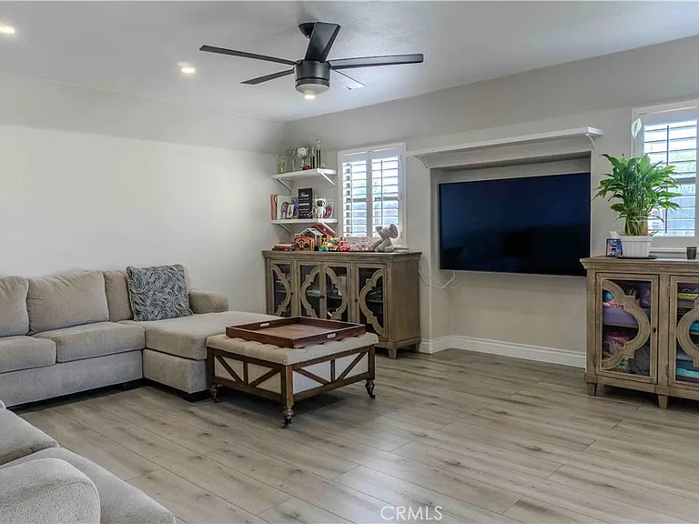 3809 Hanford Ave — Photo 23